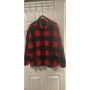 XL Buffalo paid quarter zip